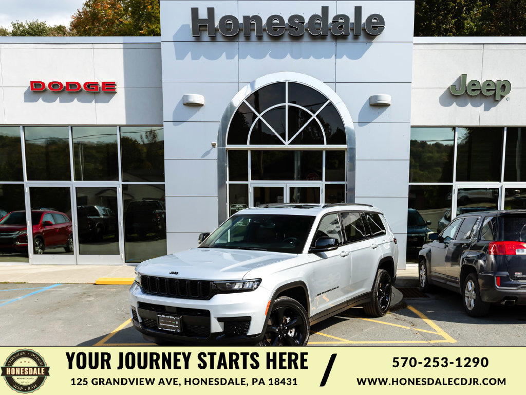 Used 2023 Jeep Grand Cherokee L Laredo
