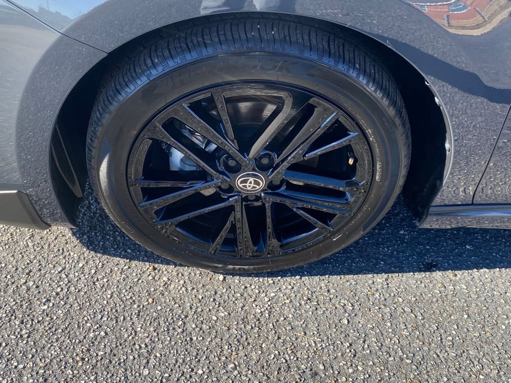 Used 2025 Toyota Camry SE image 21