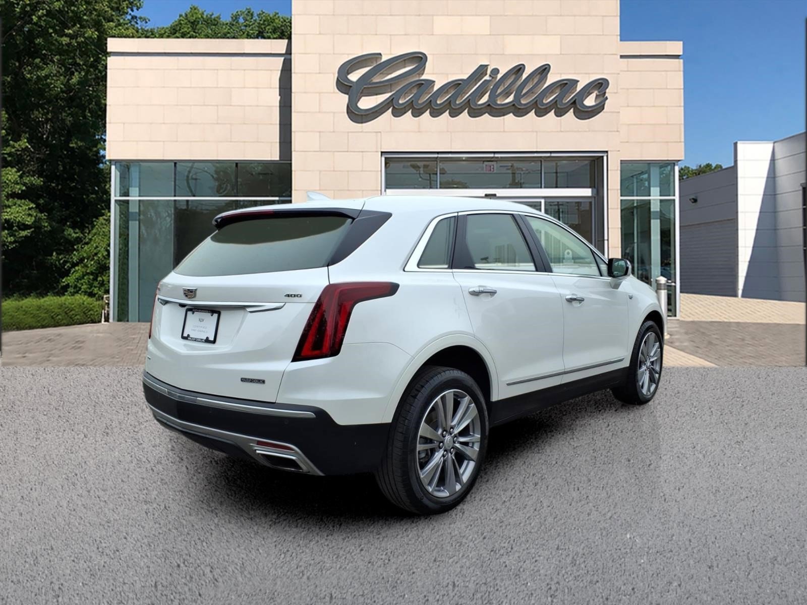 Certified 2023 Cadillac XT5 Premium Luxury AWD/4WD image 5