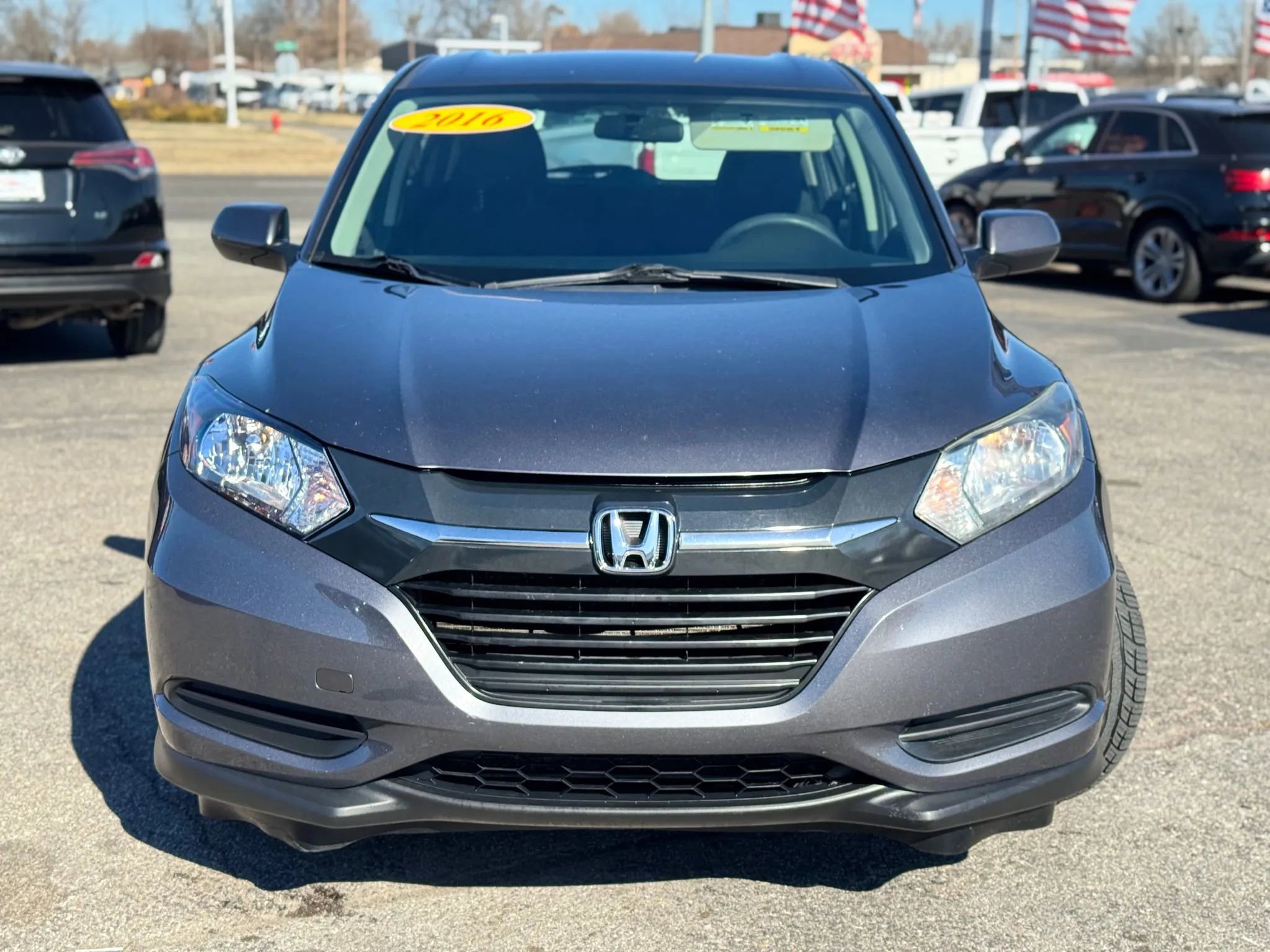 Used 2016 Honda HR-V LX image 10