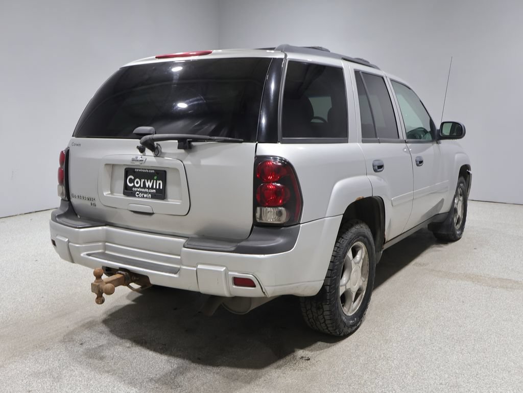 Used 2008 Chevrolet TrailBlazer 4WD image 2