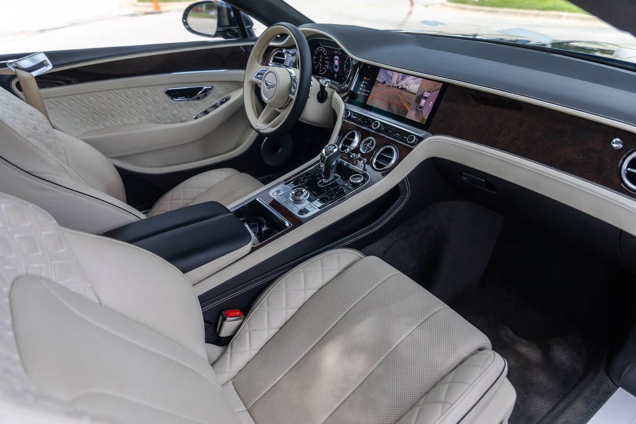 Used 2022 Bentley Continental GT AWD/4WD image 2