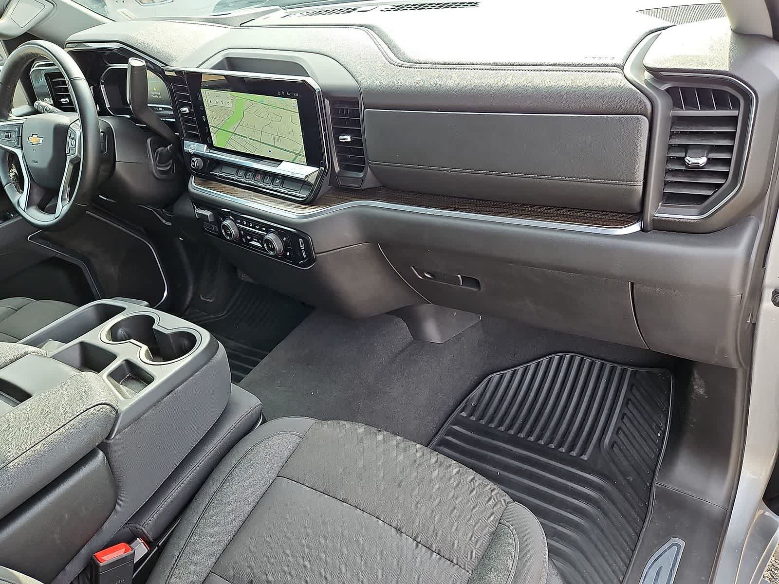 Used 2025 Chevrolet Silverado 2500 LT w/ Convenience Package AWD/4WD image 34