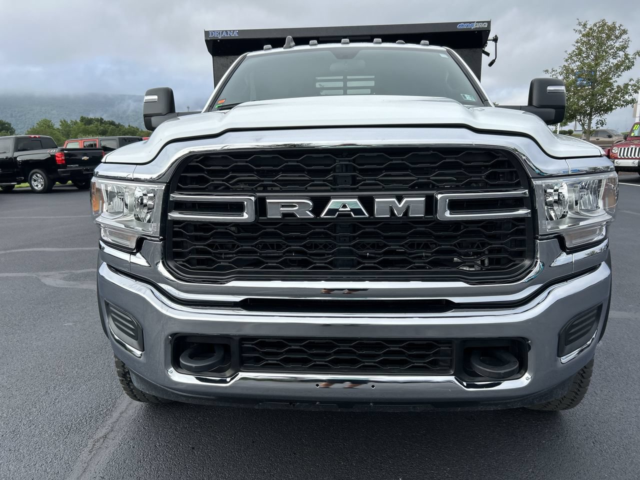 Used 2024 RAM 5500 Tradesman AWD/4WD image 14