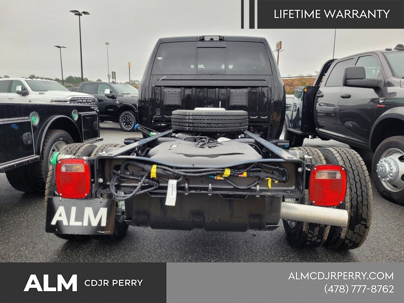 New 2026 RAM 4500 4x4 Crew Cab DRW image 11