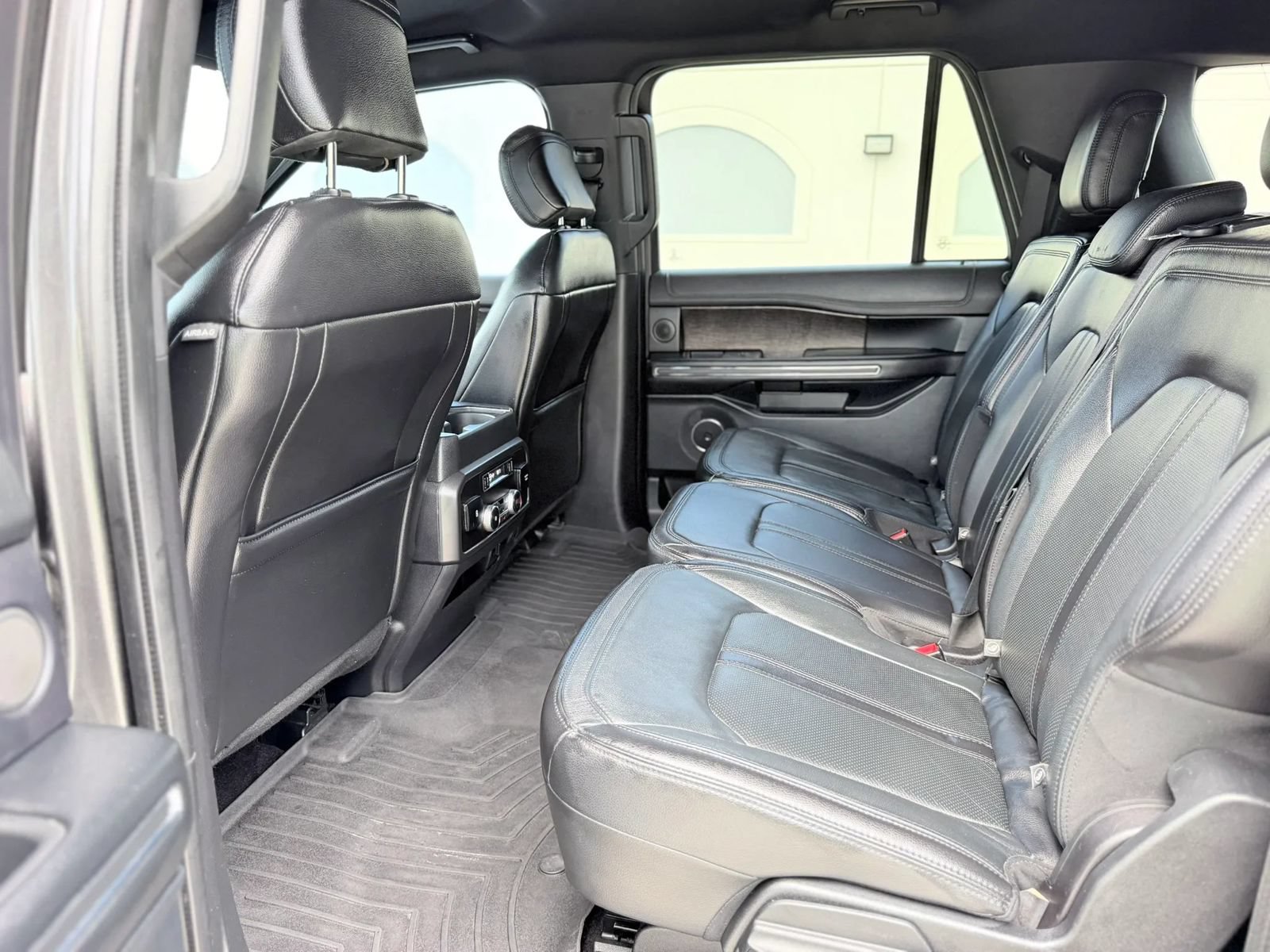 Used 2020 Ford Expedition Max Limited RWD image 23