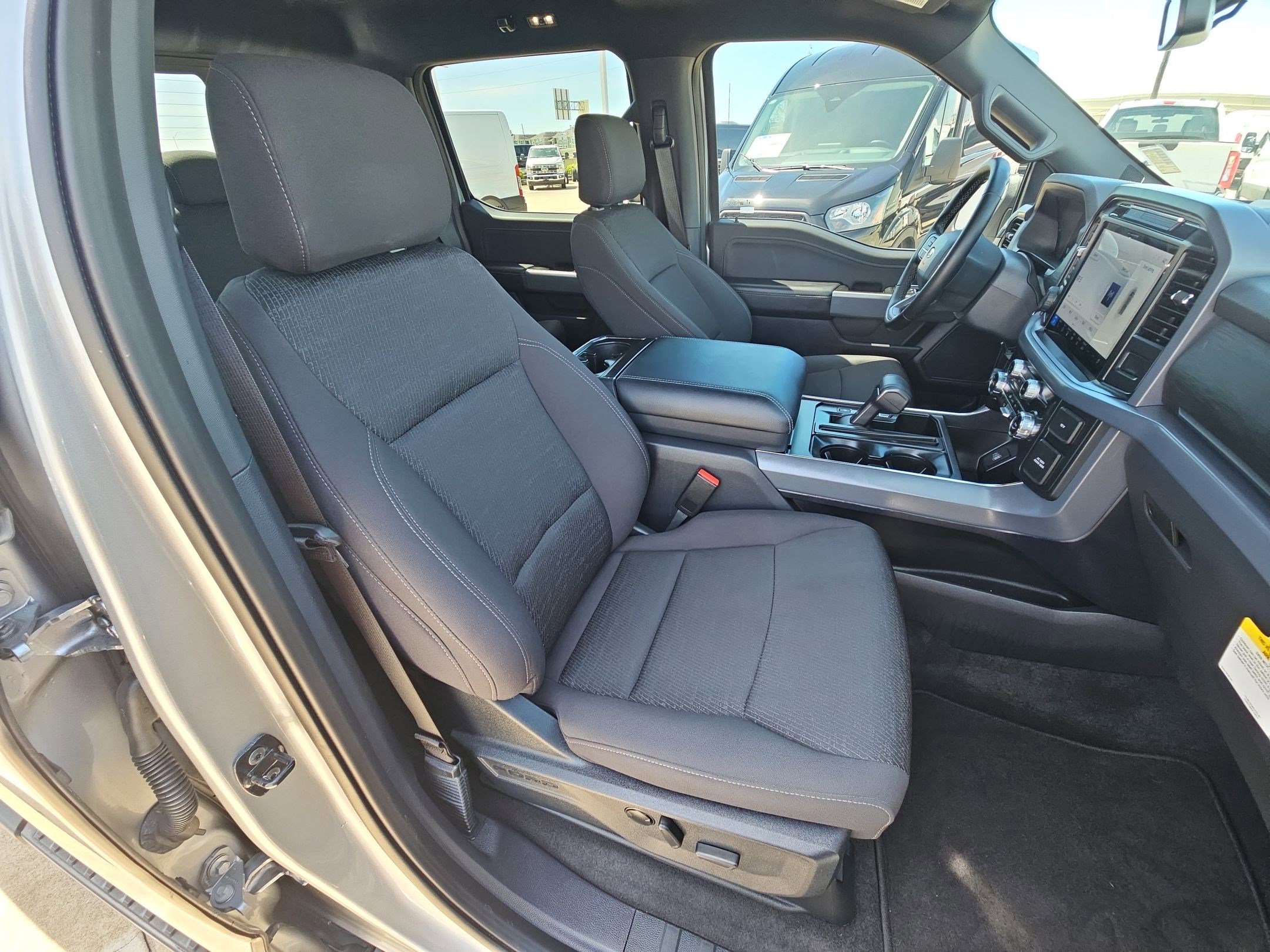 Used 2025 Ford F150 XLT w/ Equipment Group 302A MID image 32