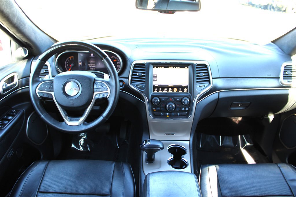 Used 2015 Jeep Grand Cherokee Summit w/ Platinum Series Group AWD/4WD image 13