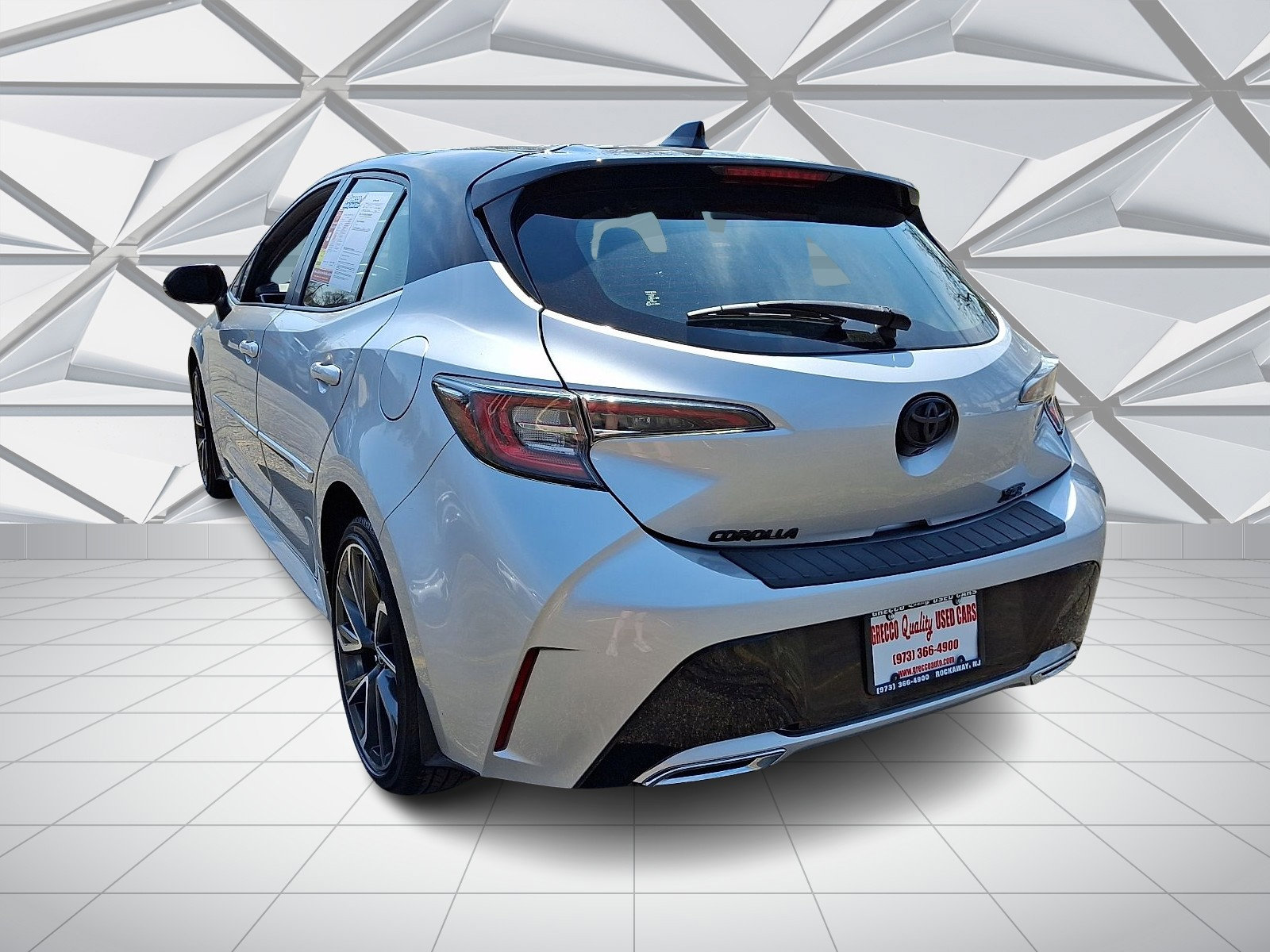 Used 2020 Toyota Corolla XSE image 8