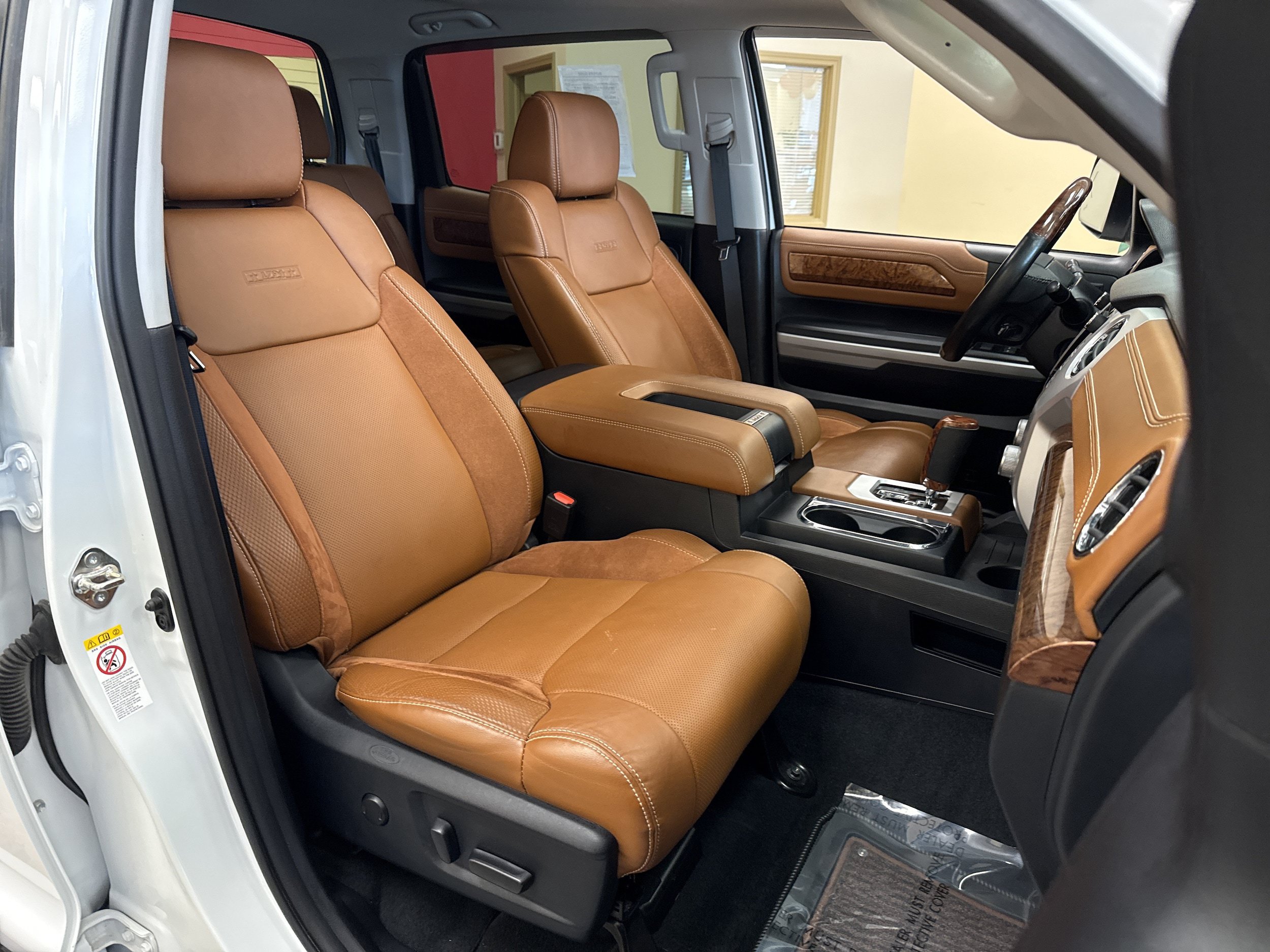 Used 2018 Toyota Tundra Platinum AWD/4WD image 22
