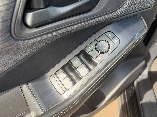 Used 2021 Nissan Rogue S AWD/4WD image 14