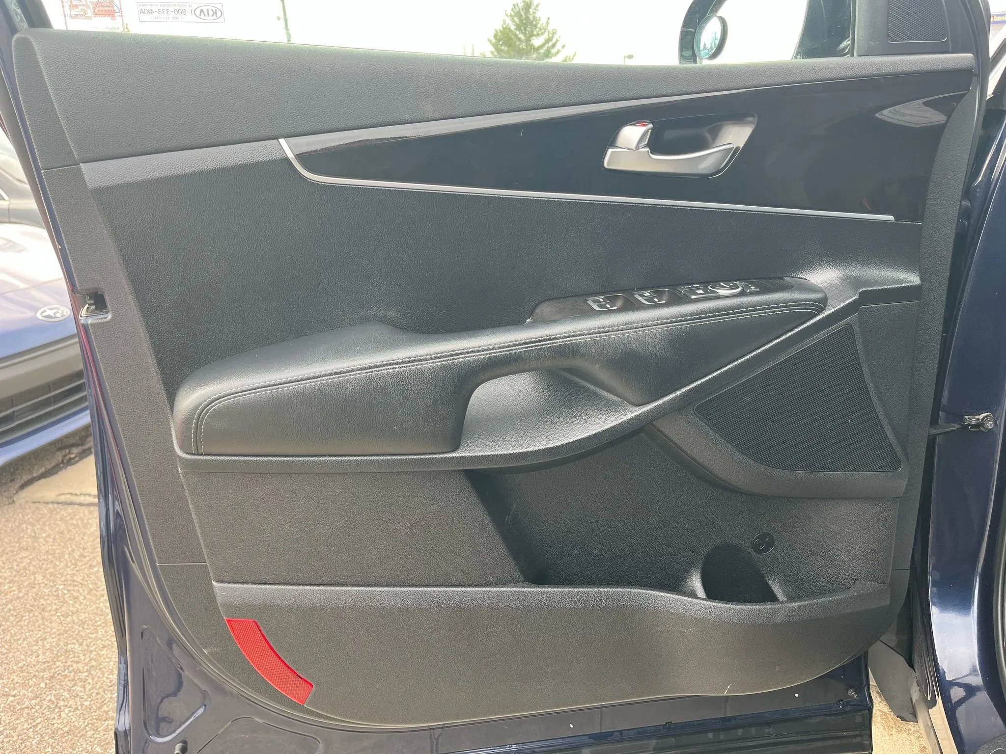 Used 2016 Kia Sorento LX image 13