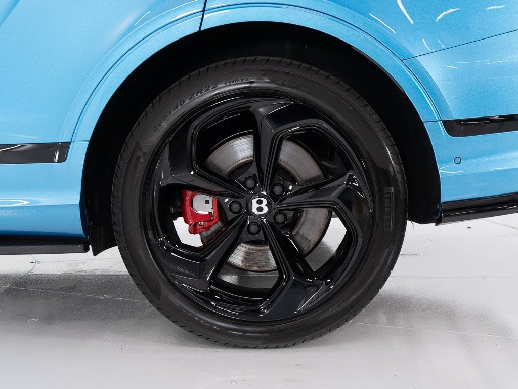 Certified 2025 Bentley Bentayga AWD/4WD image 45