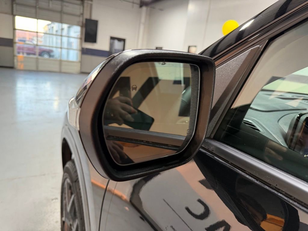 New 2026 Chevrolet Traverse RS w/ LPO, Floor Liner Package image 9