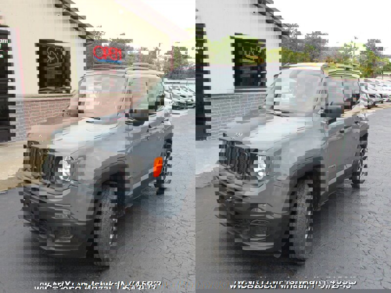 Used 2017 Jeep Renegade Sport w/ Power & Air Group image 3