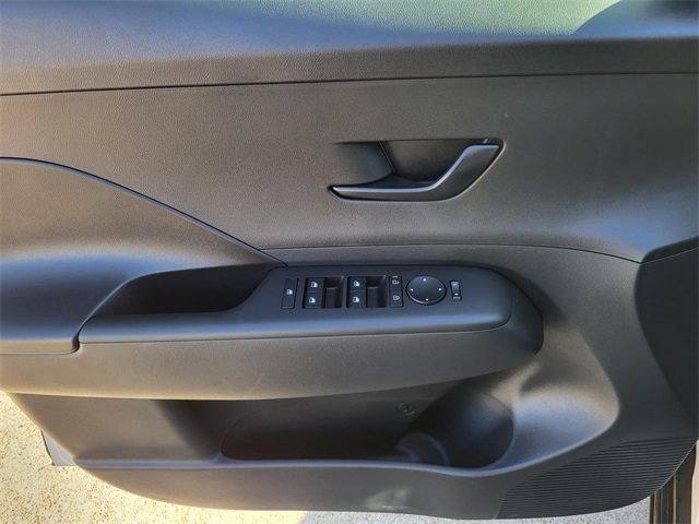 New 2026 Hyundai Kona SE image 12