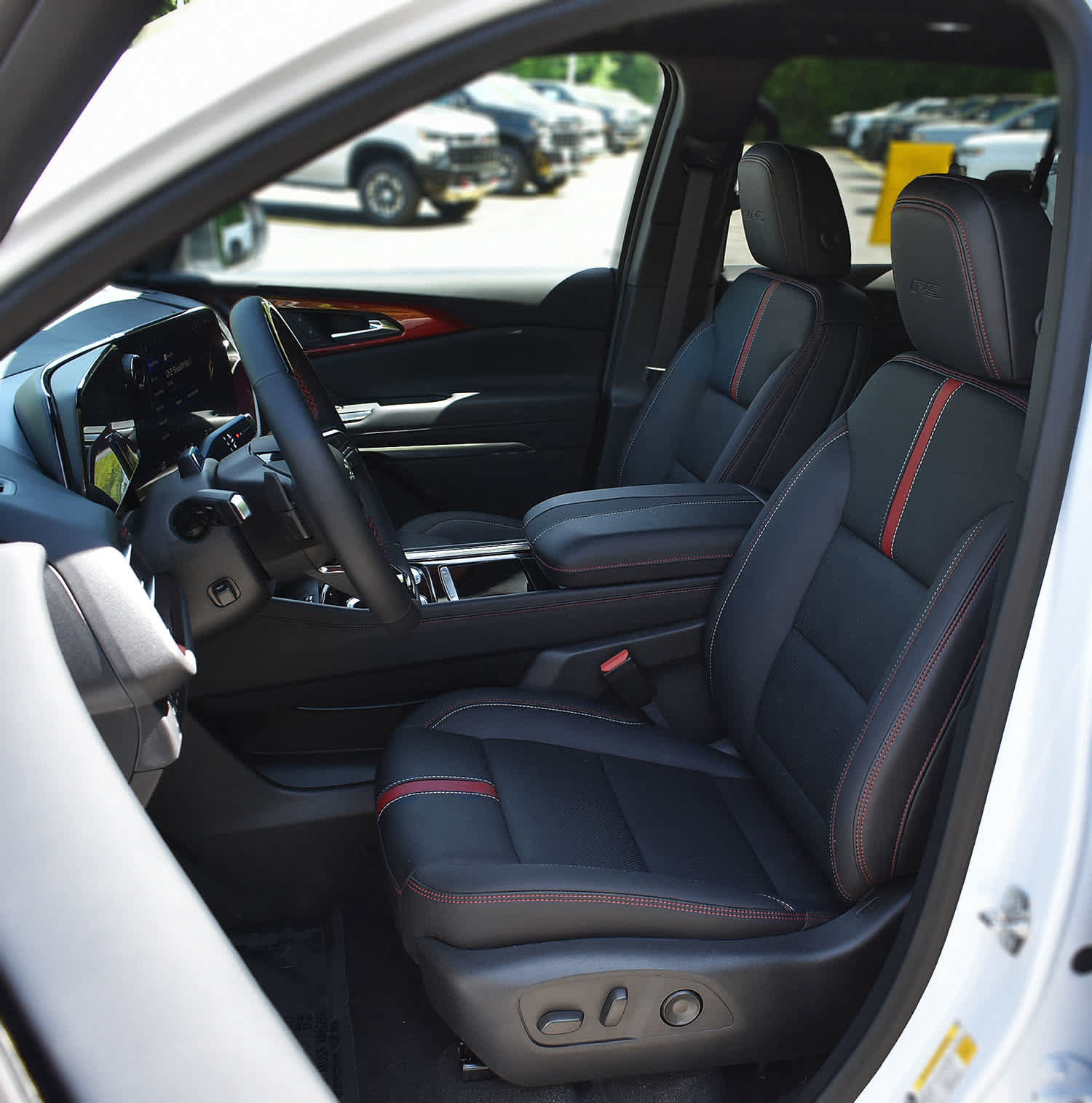 New 2026 Chevrolet Traverse RS AWD/4WD image 9