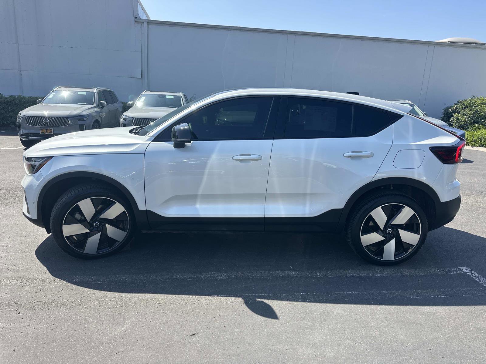 Certified 2023 Volvo C40 P8 Recharge Ultimate w/ Protection Package Premier image 7