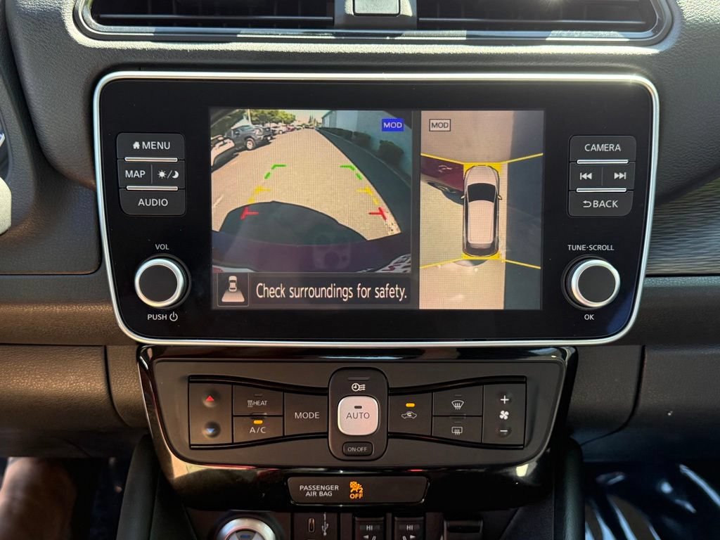 Certified 2020 Nissan Leaf SV w/ SV Technology Package FWD image 24