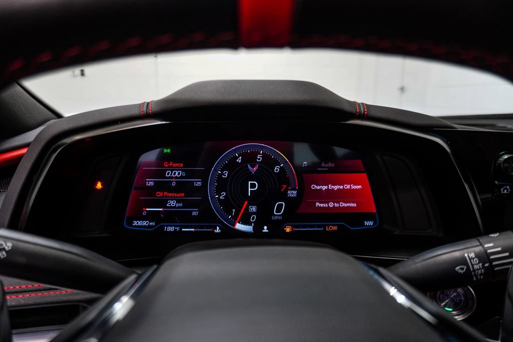 Used 2024 Chevrolet Corvette Stingray Preferred Cpe w/ Z51 Performance Package RWD image 30