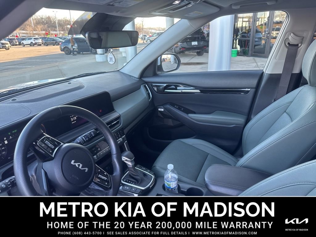 Used 2024 Kia Seltos SX w/ SX Sunroof Package image 15