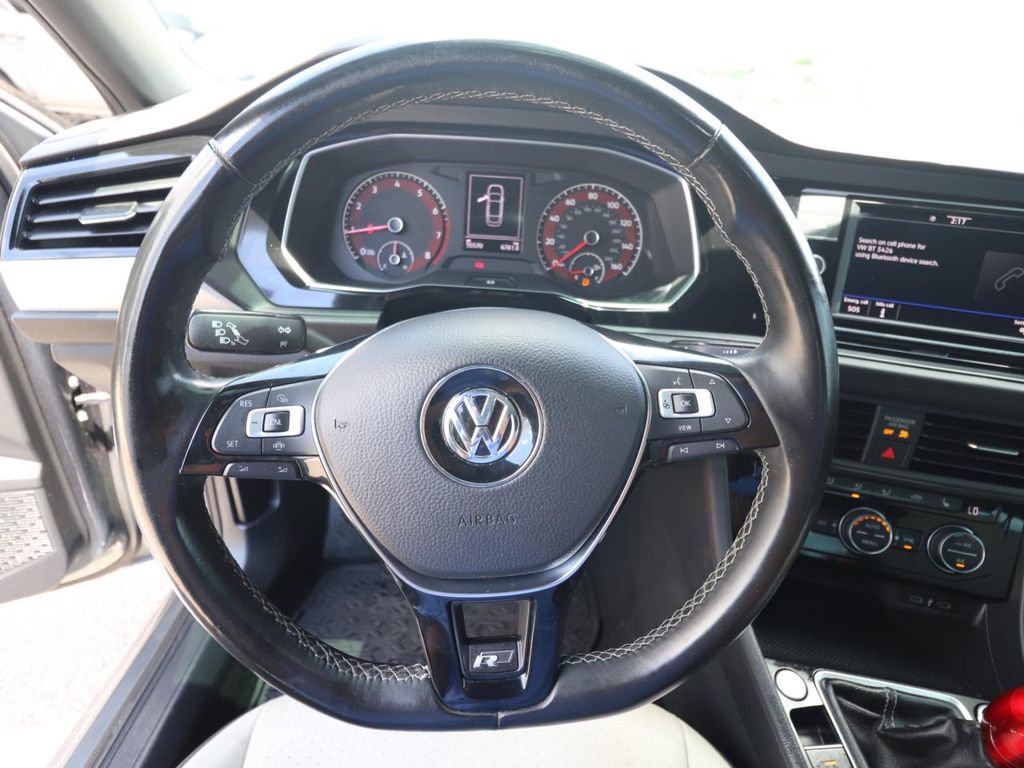 Used 2020 Volkswagen Jetta R-Line w/ R-Line Cold Weather Package FWD image 20