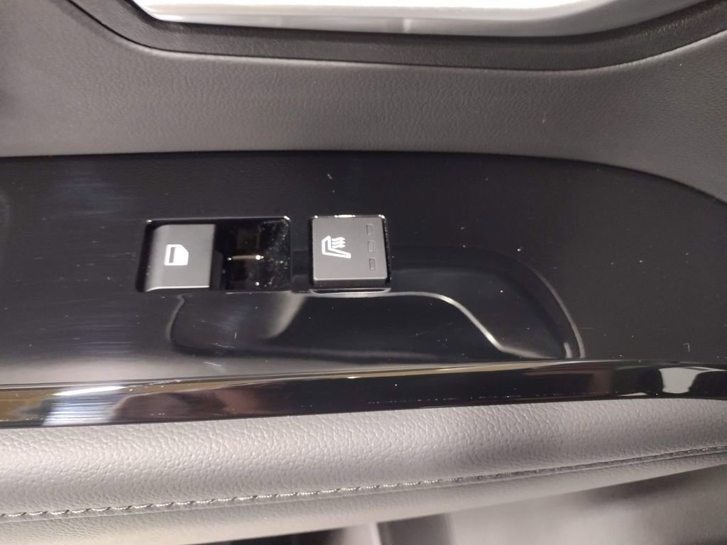 Certified 2025 Hyundai Tucson Limited image 30