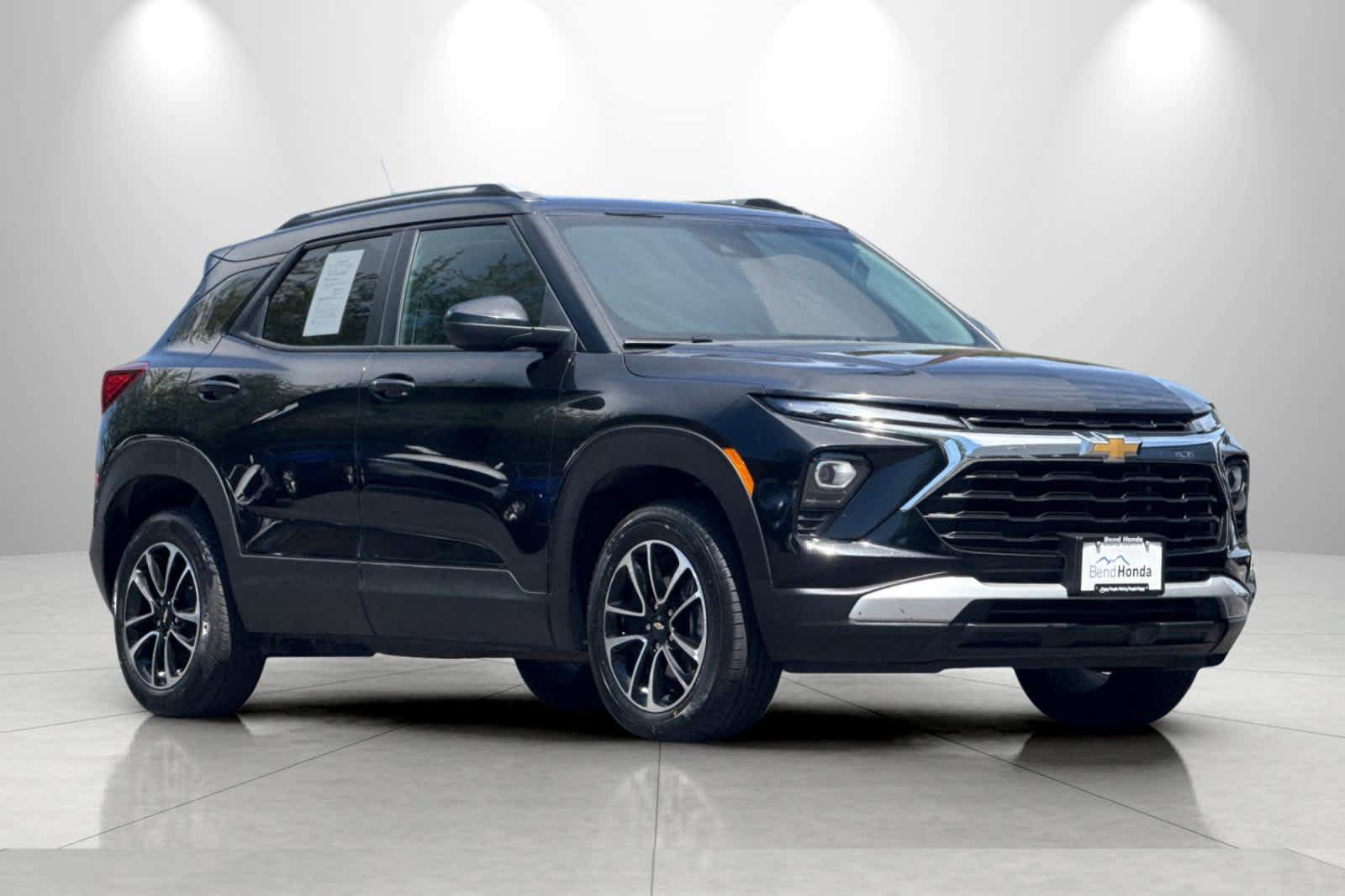 Used 2025 Chevrolet TrailBlazer LT AWD/4WD image 9