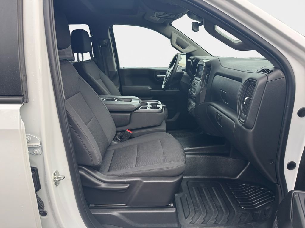 Used 2024 Chevrolet Silverado 1500 W/T w/ WT Value Package AWD/4WD image 19