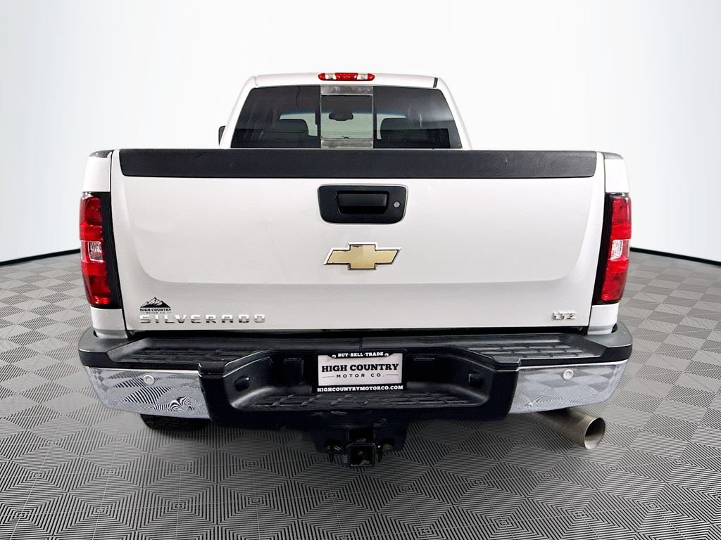 Used 2011 Chevrolet Silverado 2500 LTZ w/ LTZ Plus Package AWD/4WD image 6