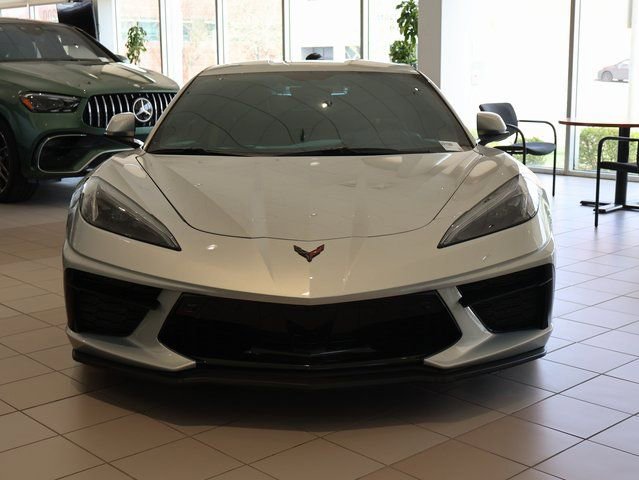 Used 2021 Chevrolet Corvette Stingray Premium Cpe w/ Z51 Performance Package image 3