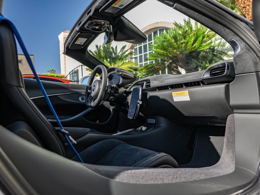 New 2026 McLaren Artura Spider image 10