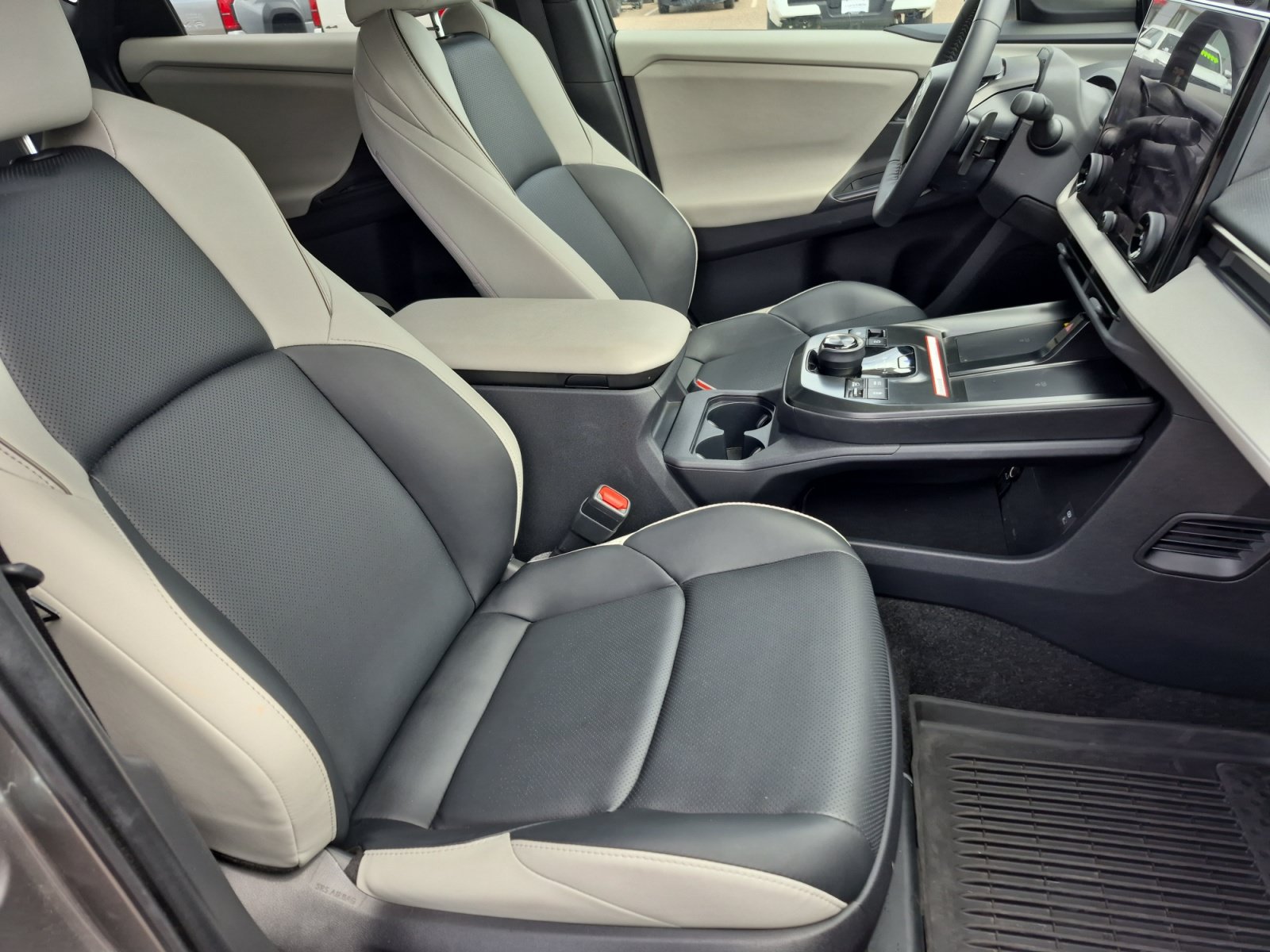 Used 2026 Toyota bZ AWD/4WD image 25