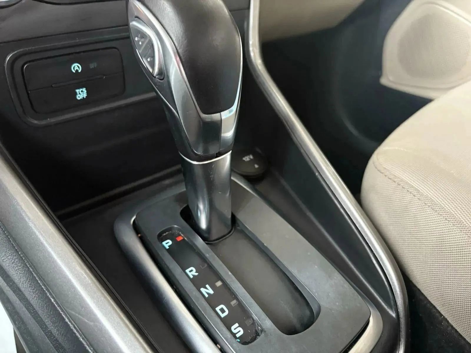 Used 2018 Ford EcoSport SE w/ SE Convenience Package image 31