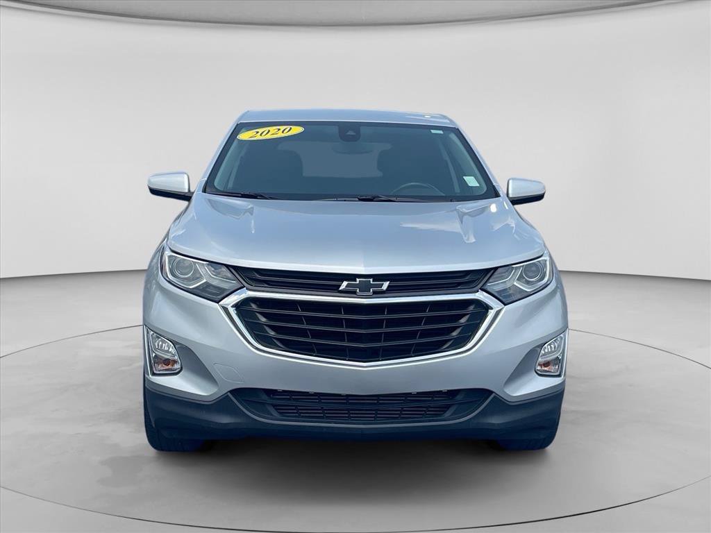 Used 2020 Chevrolet Equinox LT w/ Driver Convenience Package FWD image 2