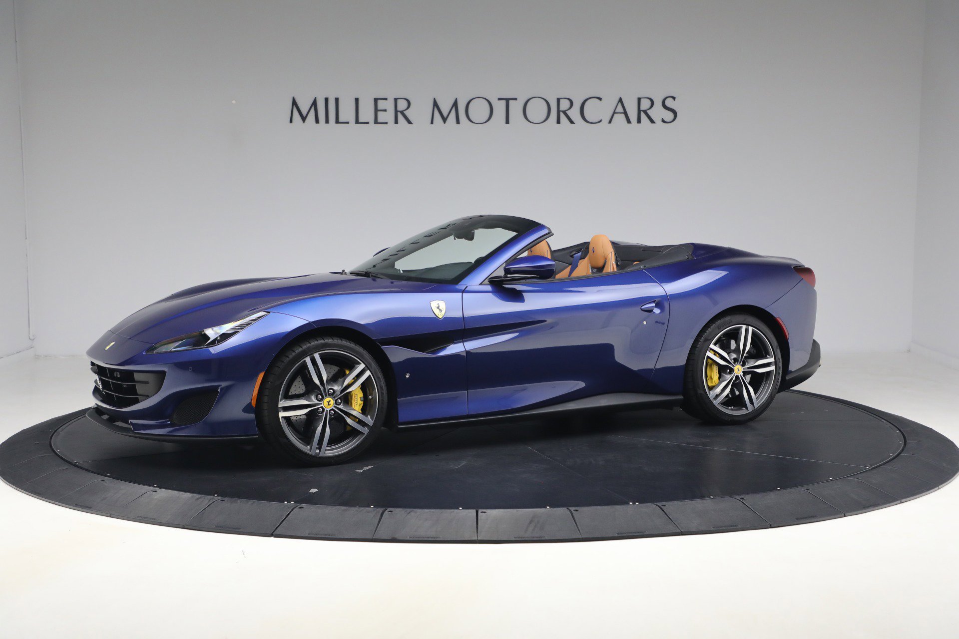 Certified 2020 Ferrari Portofino RWD image 2
