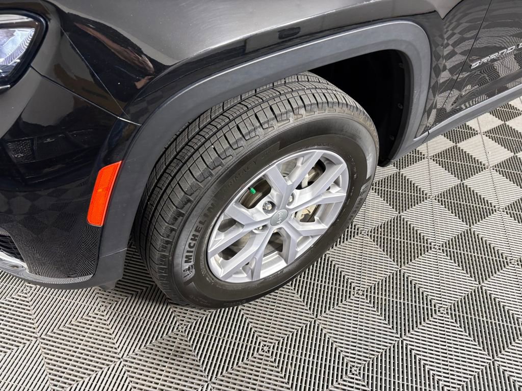 Used 2022 Jeep Grand Cherokee L Limited image 11