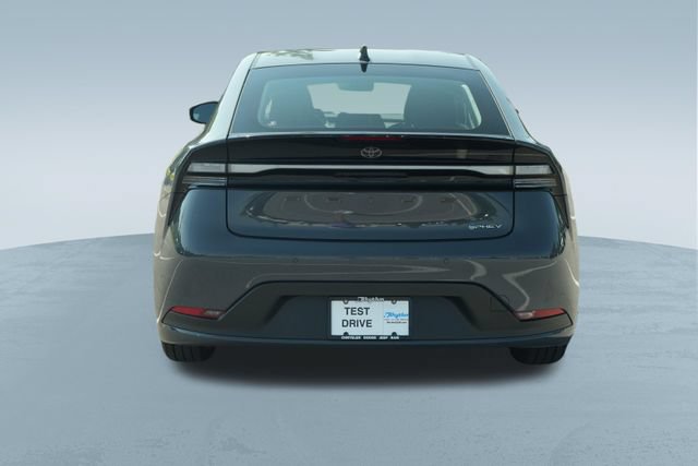 Used 2025 Toyota Prius Plug-In Hybrid FWD image 7