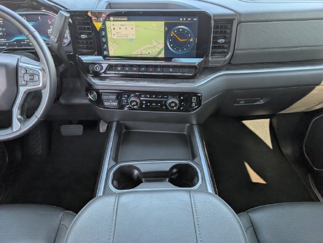 Used 2025 Chevrolet Silverado 2500 LTZ w/ LTZ Plus Package AWD/4WD image 7