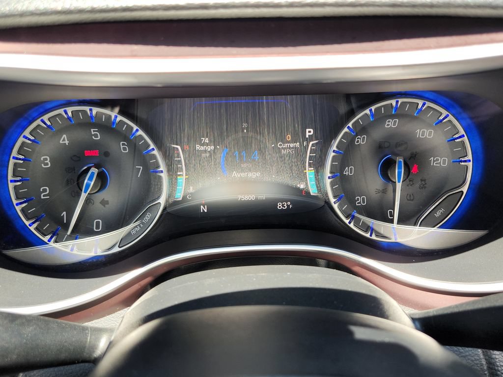 Used 2020 Chrysler Pacifica Limited FWD image 7