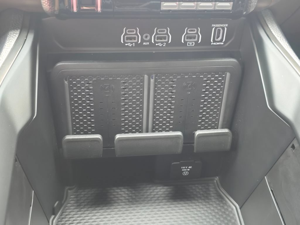 Used 2026 RAM 3500 Longhorn w/ Towing Technology Group AWD/4WD image 37