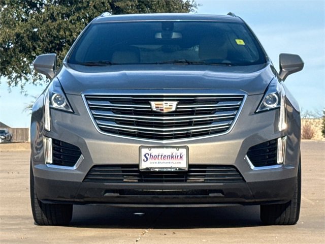 Used 2018 Cadillac XT5 FWD image 2