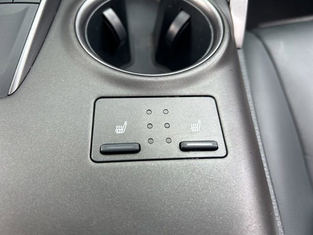Used 2022 Toyota Camry SE w/ Cold Weather Package FWD image 34