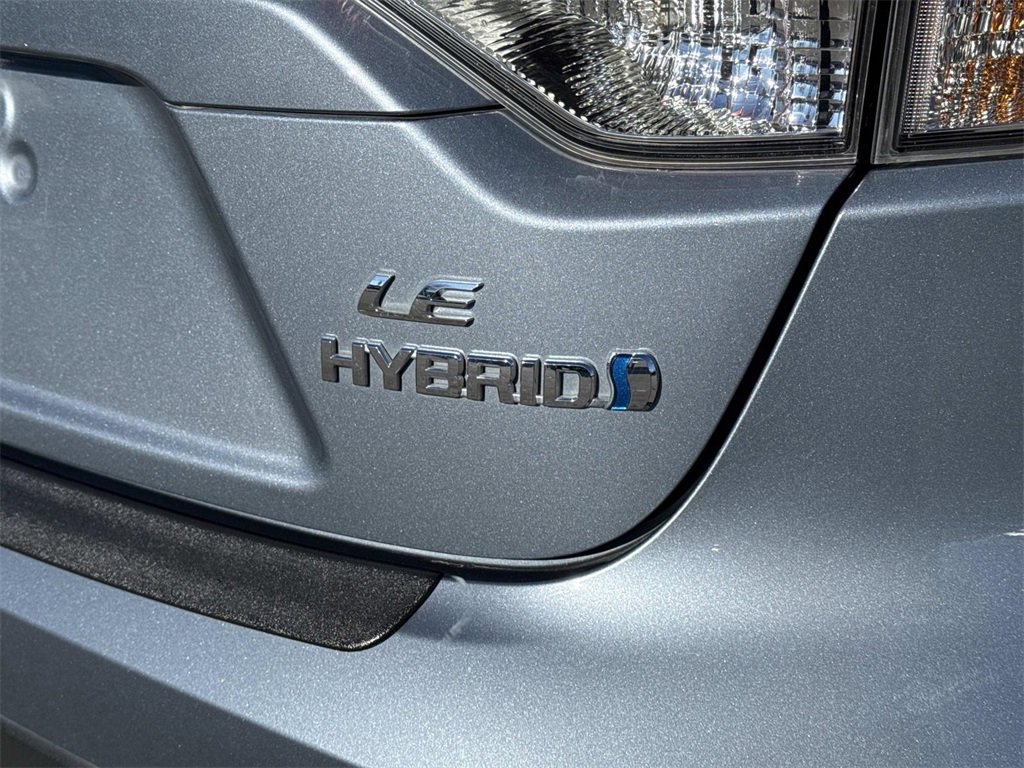 Used 2024 Toyota Corolla LE image 5