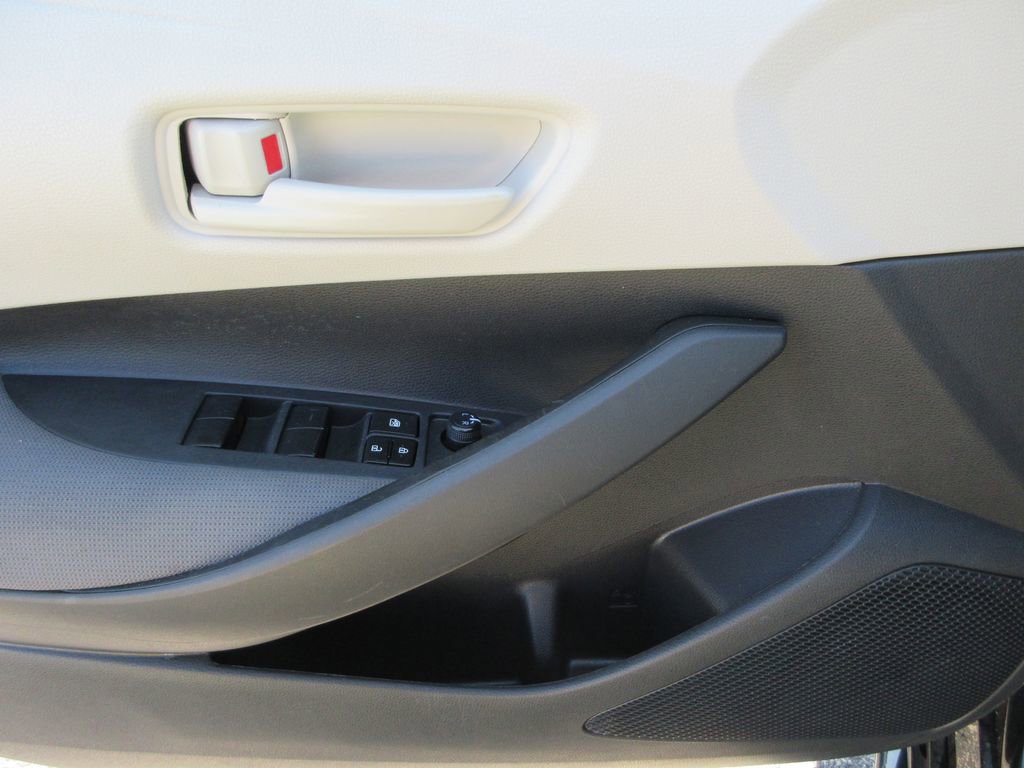 Used 2023 Toyota Corolla LE image 20