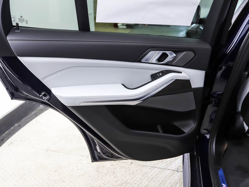 New 2026 BMW X5 xDrive40i w/ M Sport Package image 19