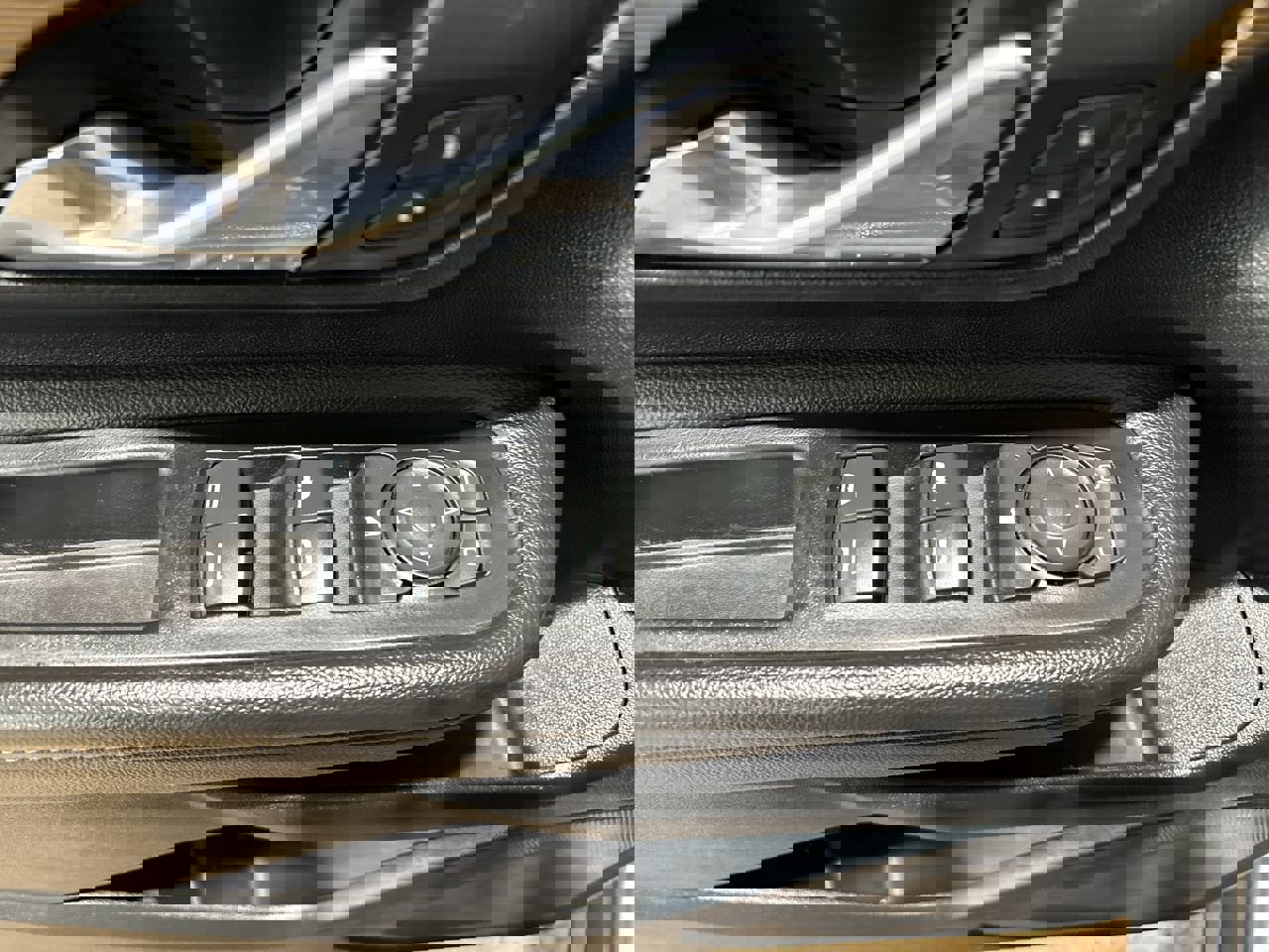 Used 2020 GMC Terrain SLE image 13