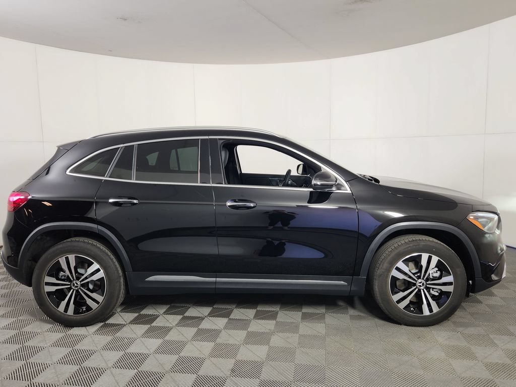 Used 2025 Mercedes-Benz GLA 250 4MATIC image 8