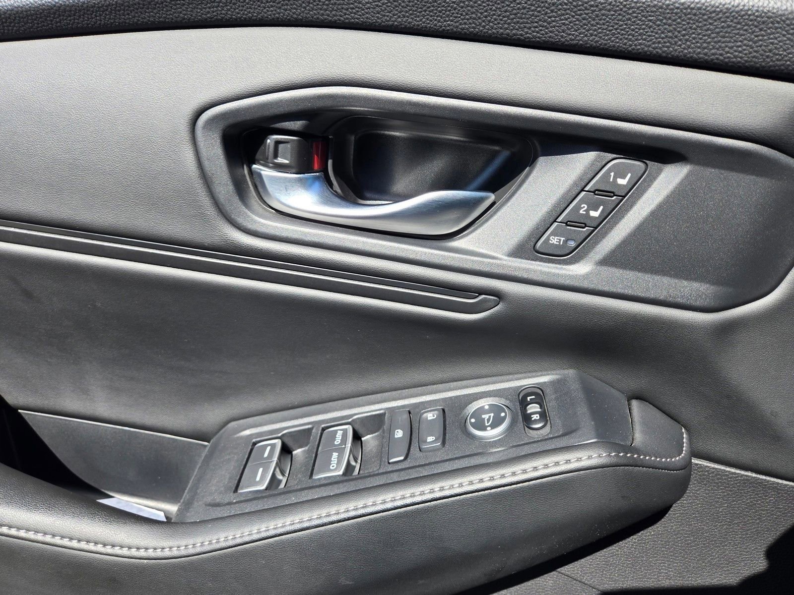 Certified 2025 Honda Accord Sport image 18