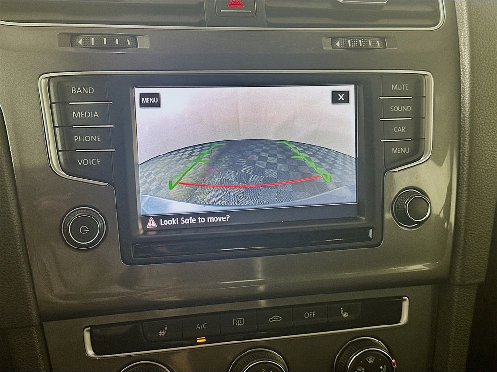 Used 2017 Volkswagen Golf Alltrack SE image 19